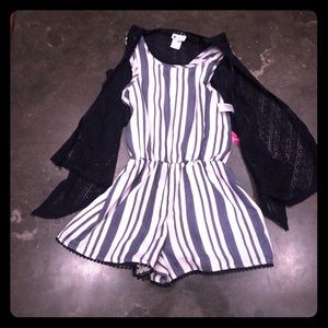 NWT navy and white romper with shawl - size 10